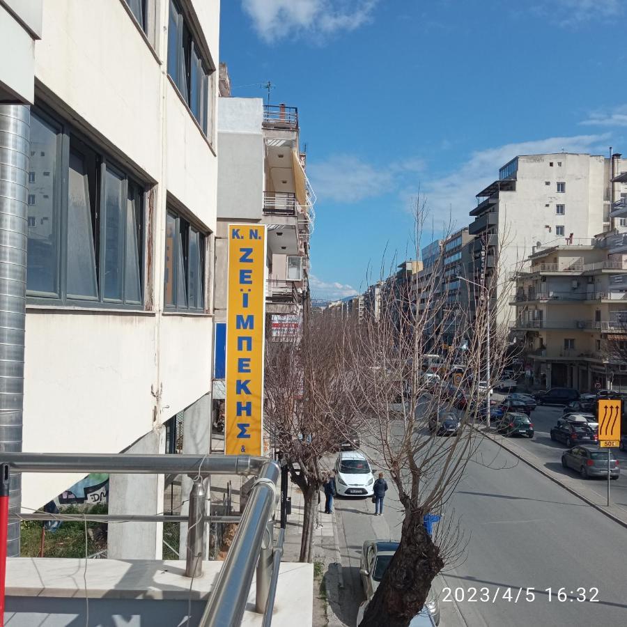 Sunny Street Apartment เทสซาโลนิกิ ภายนอก รูปภาพ